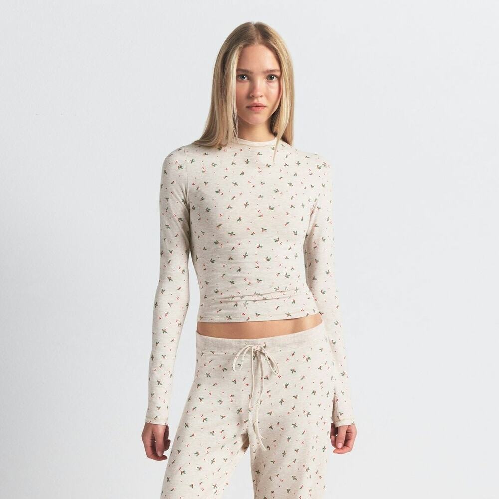 SKIMS COTTON JERSEY Long Sleeve TShirt -Oatmeal Heather Holly Print XS NWT #1451